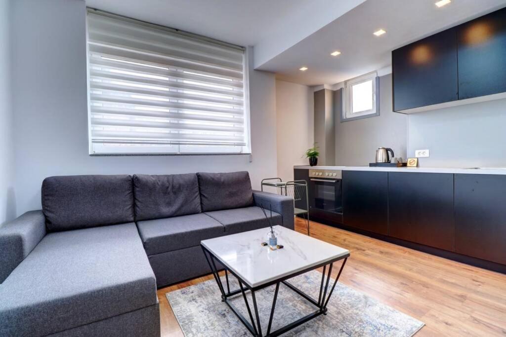 Town Square Apartment Pristina Kültér fotó
